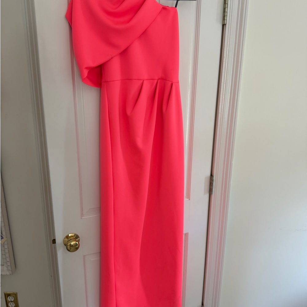 Black Halo One-Shoulder Coral Gown with Statement Ruffle - Picture 3 of 3